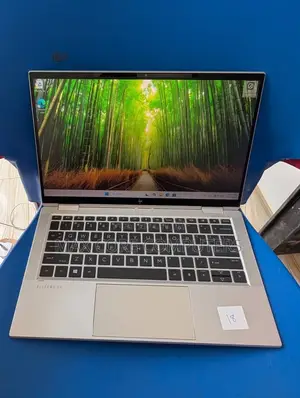 Laptop HP EliteBook 1030 16GB Intel Core i7 SSD 512GB
