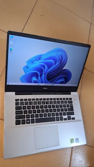 Laptop Dell Inspiron 15 5580 16GB Intel Core i5 SSD 256GB