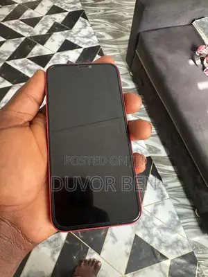 Apple iPhone 12 64 GB Red
