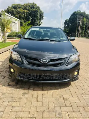Toyota Corolla L 4-Speed Automatic 2013 Black