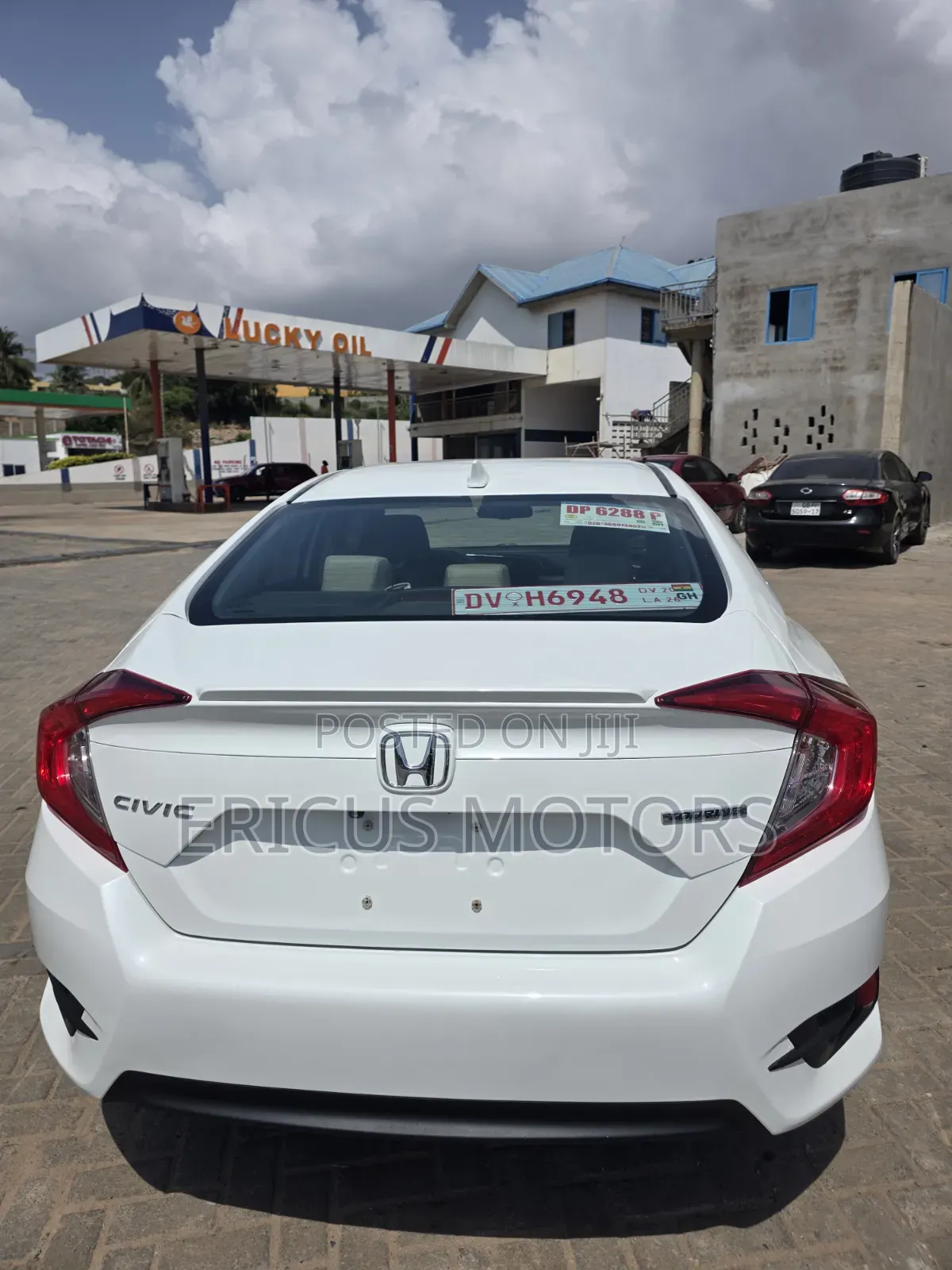 Honda Civic Touring 4dr Sedan (1.5L 4cyl) 2016 White