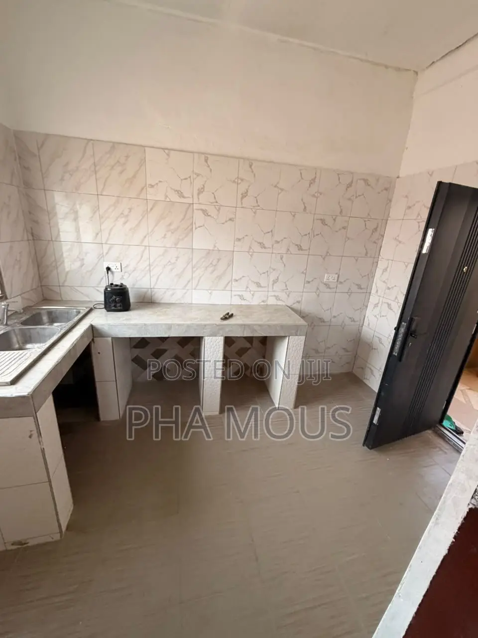 2bdrm Apartment in Achimota for rent