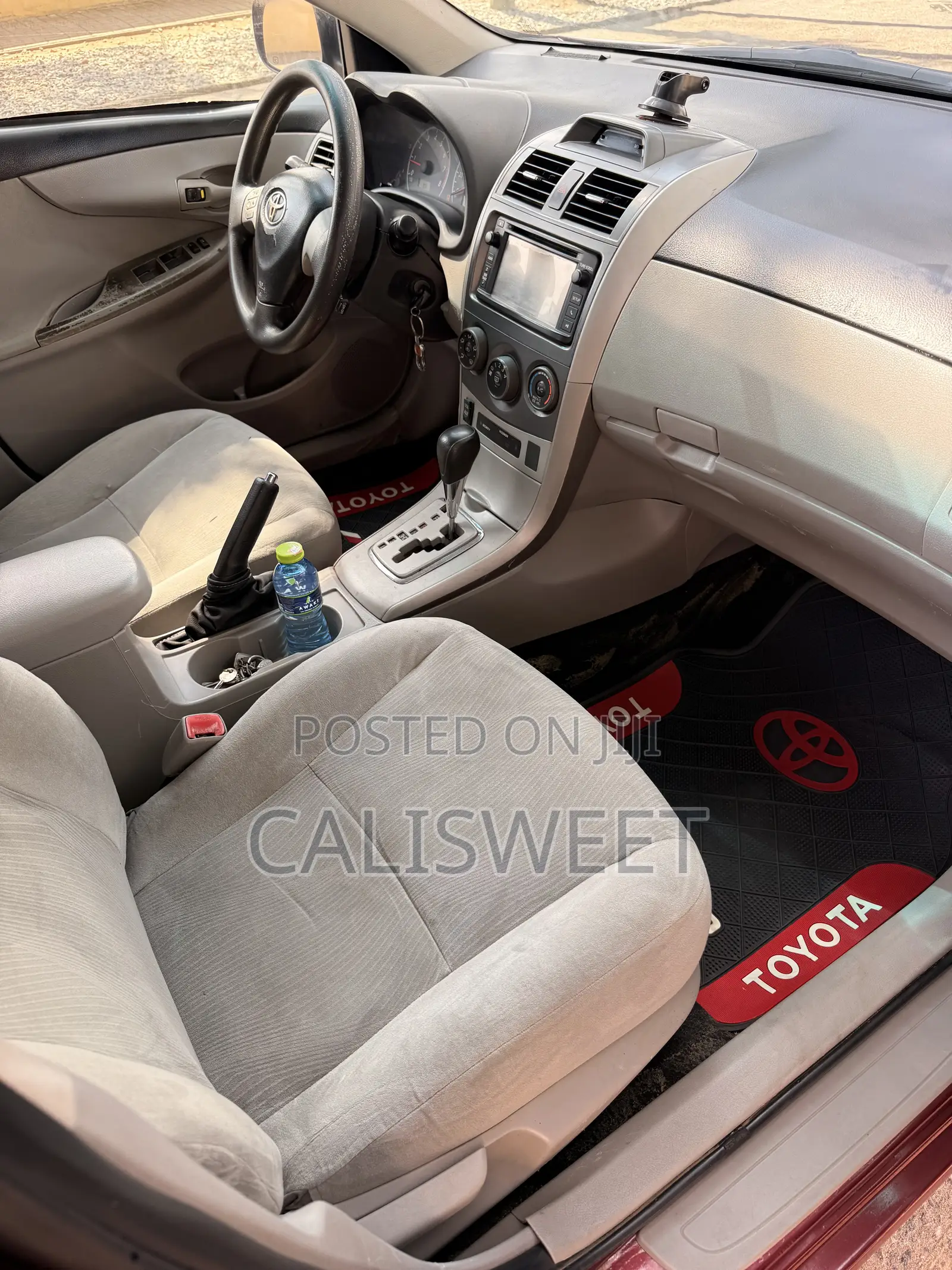 Toyota Corolla LE 4dr Sedan (1.8L 4cyl 4A) 2013 Burgundy