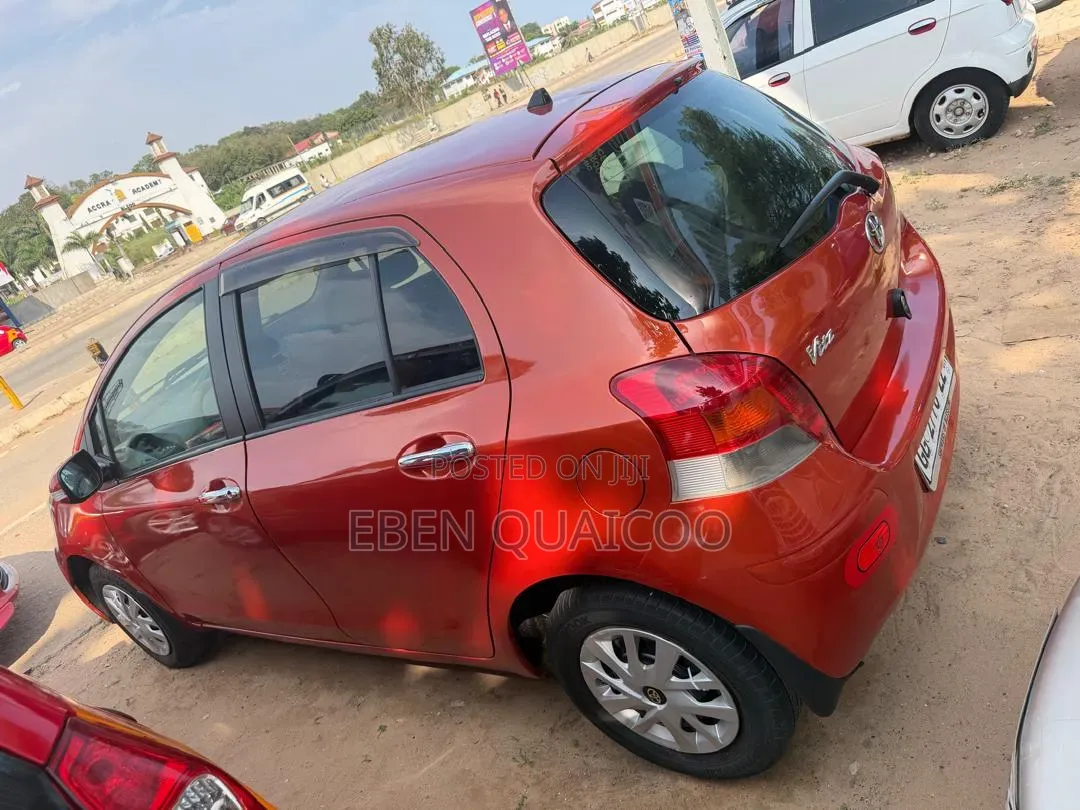 Toyota Vitz 2010