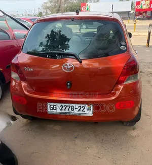 Toyota Vitz 2010