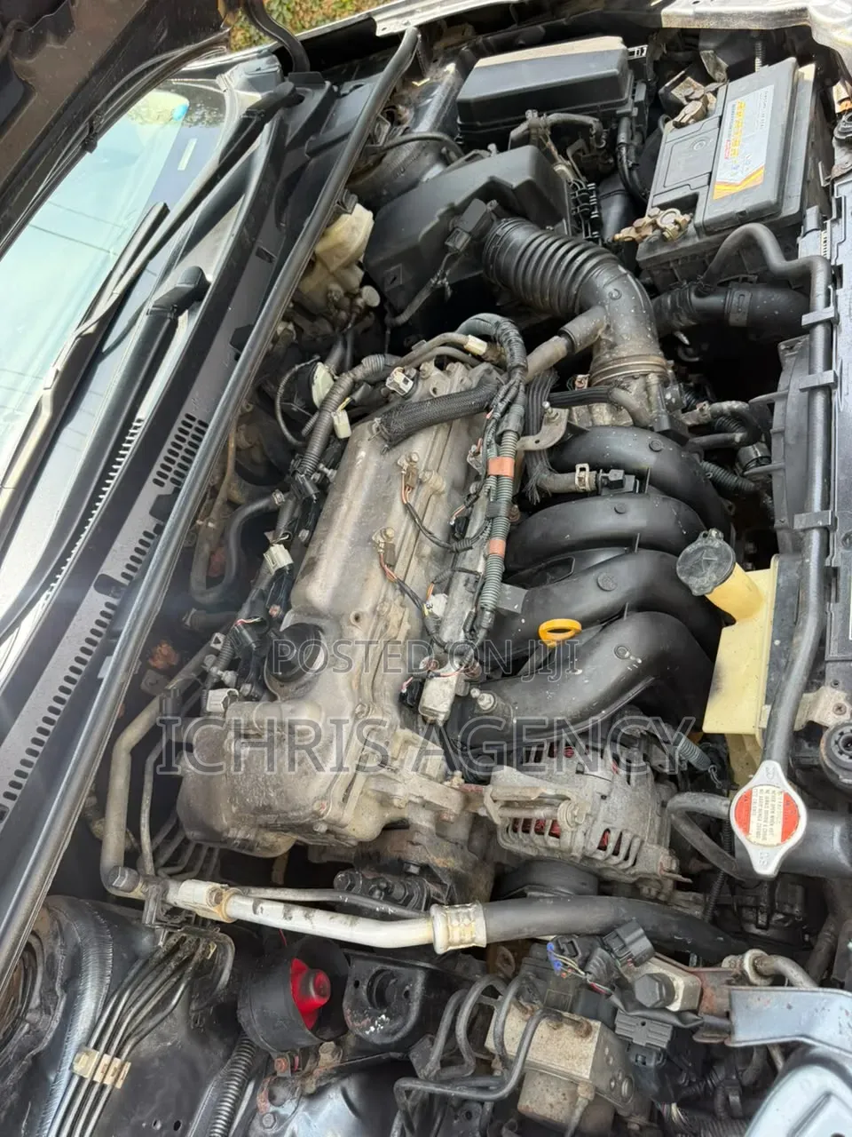 Toyota Corolla L 4dr Sedan (1.8L 4cyl Manual) 2016