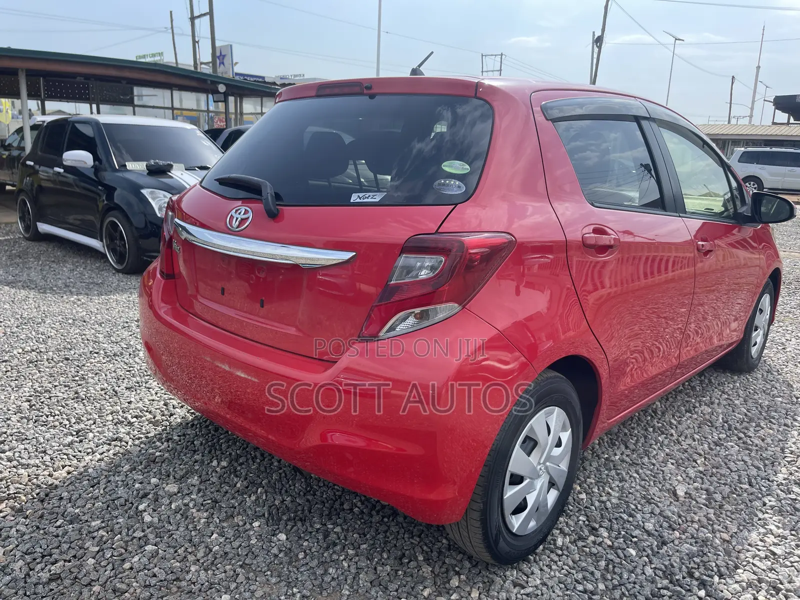 Toyota Vitz 1.3 AWD 3dr 2016 Red