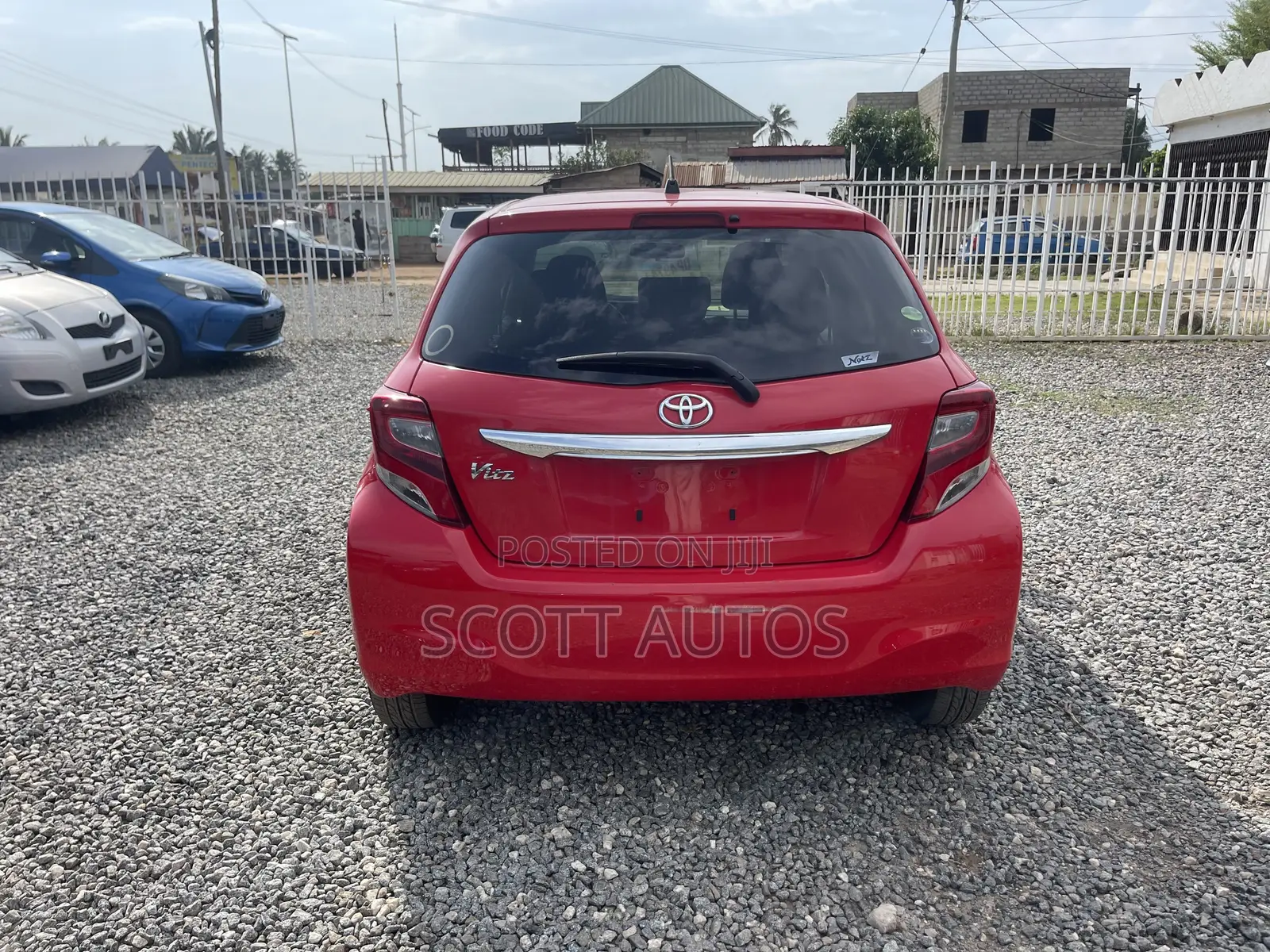 Toyota Vitz 1.3 AWD 3dr 2016 Red