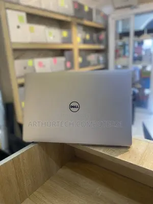 Laptop Dell XPS 15 9560 16GB Intel Core i7 SSD 256GB