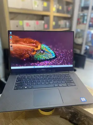 Laptop Dell XPS 15 9560 16GB Intel Core i7 SSD 256GB