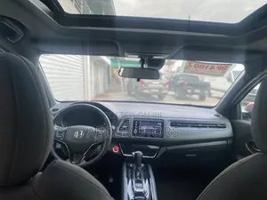Honda HR-V 2021 Red
