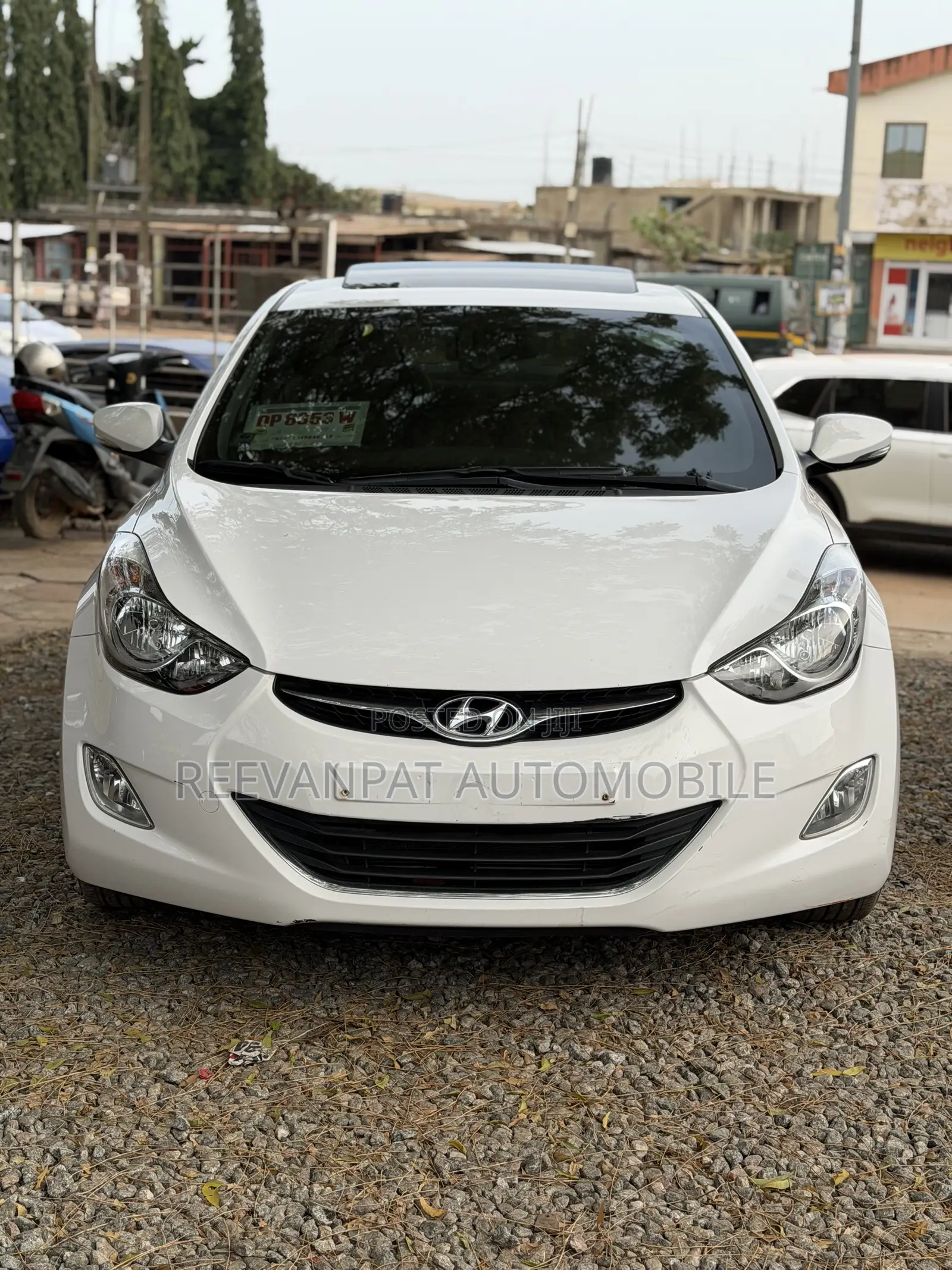 Hyundai Avante 2013 White