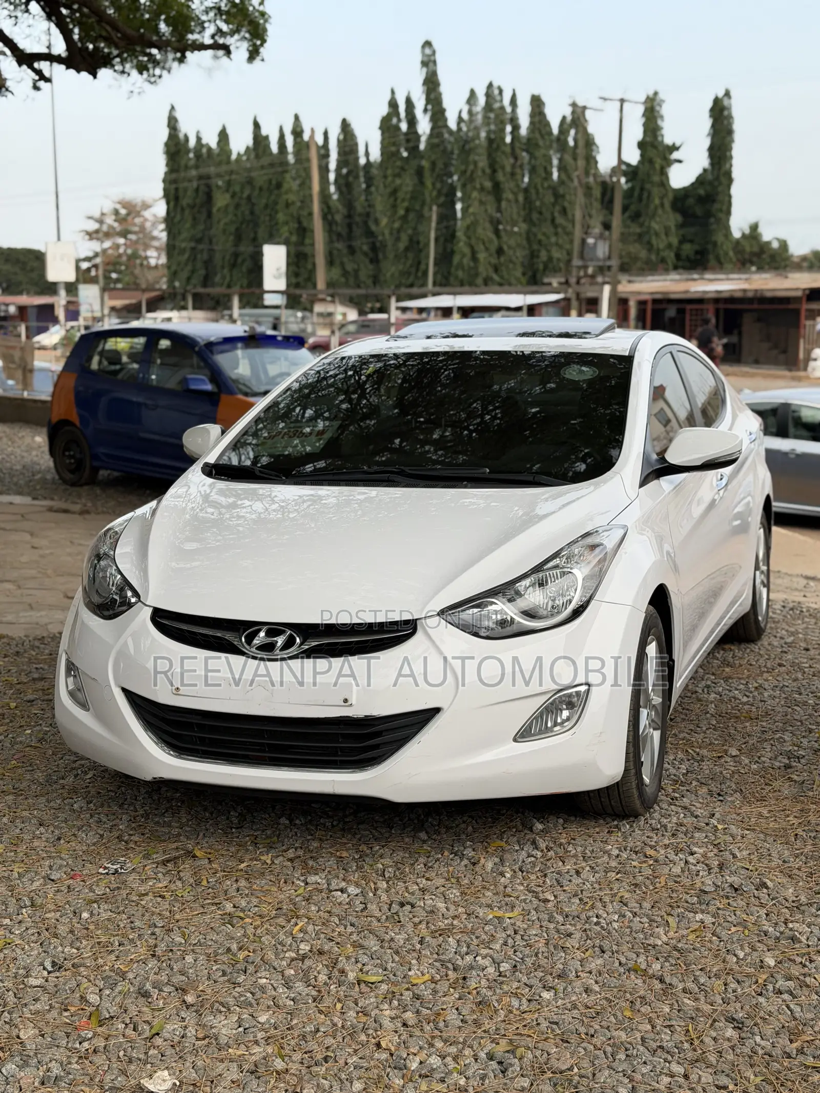 Hyundai Avante 2013 White