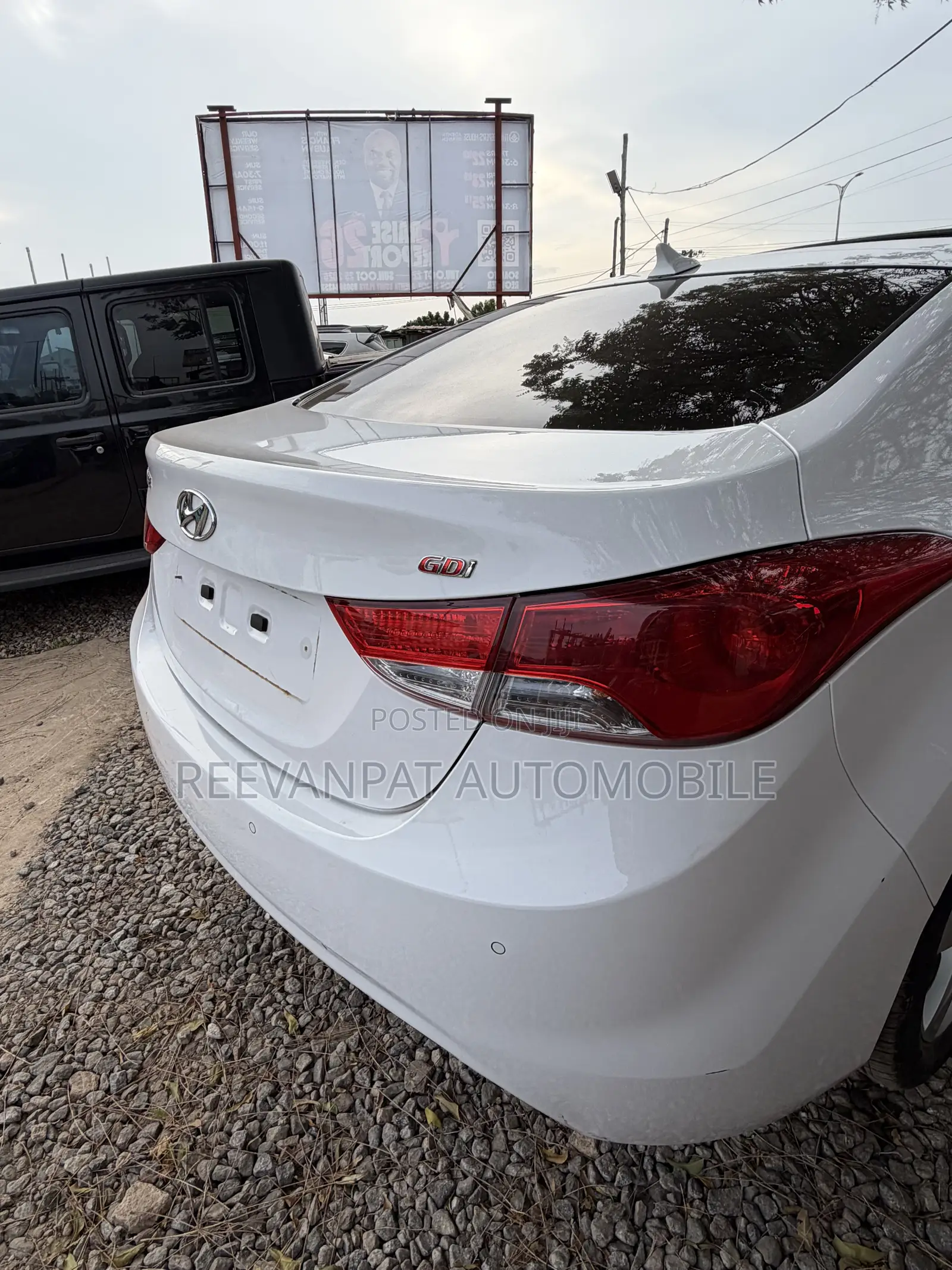 Hyundai Avante 2013 White