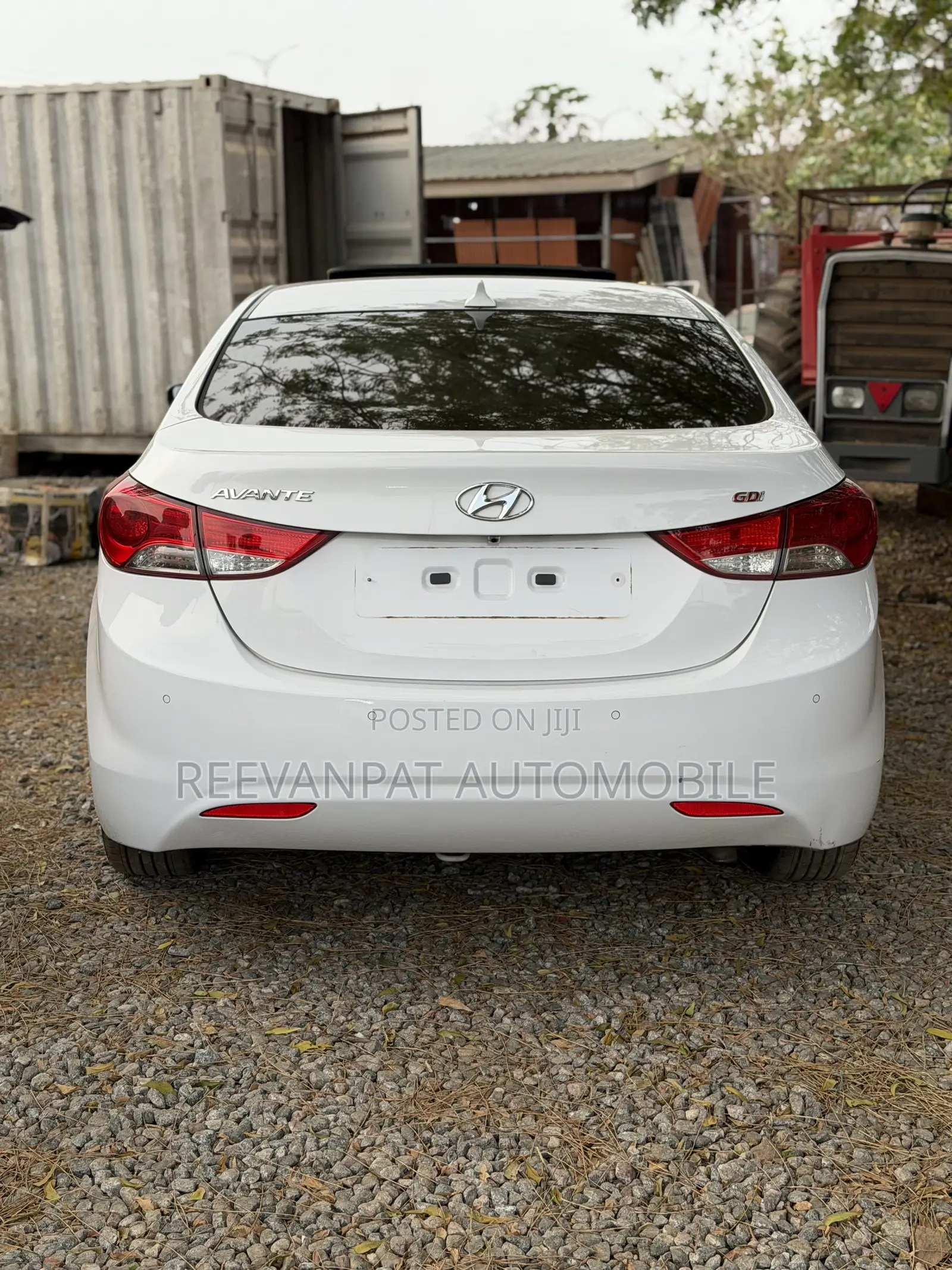 Hyundai Avante 2013 White