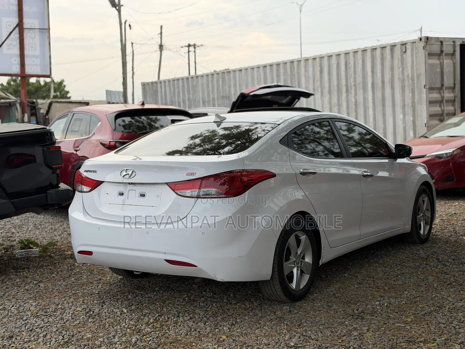 Hyundai Avante 2013 White