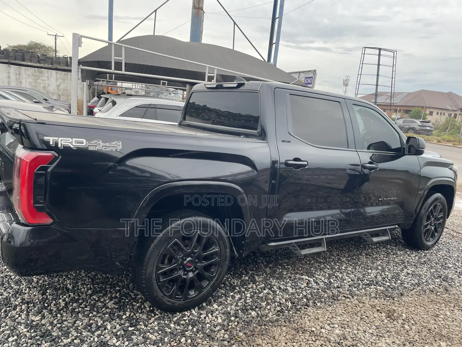 Toyota Tundra 2022 Black