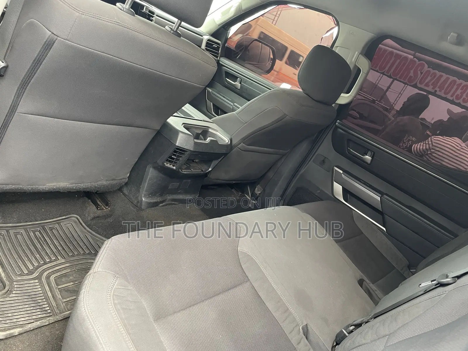 Toyota Tundra 2022 Black