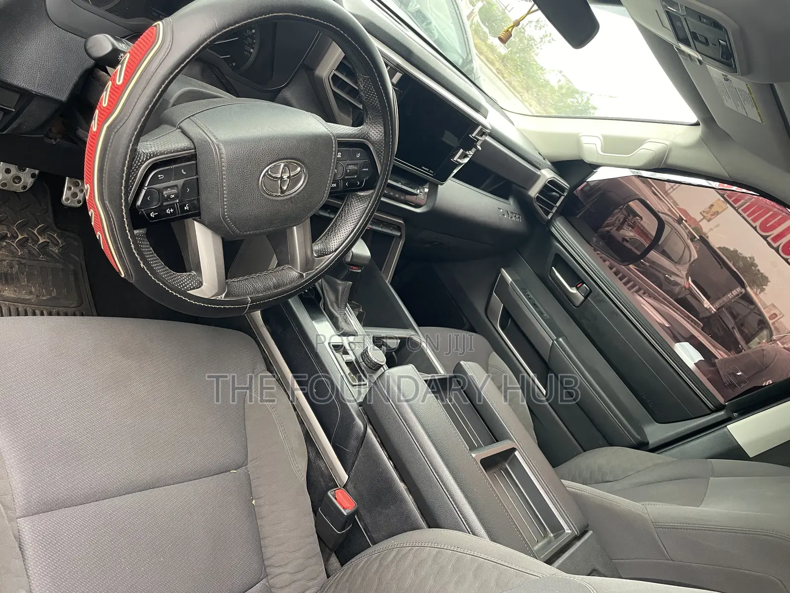 Toyota Tundra 2022 Black