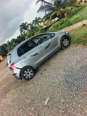 Toyota Vitz 2010 Gray