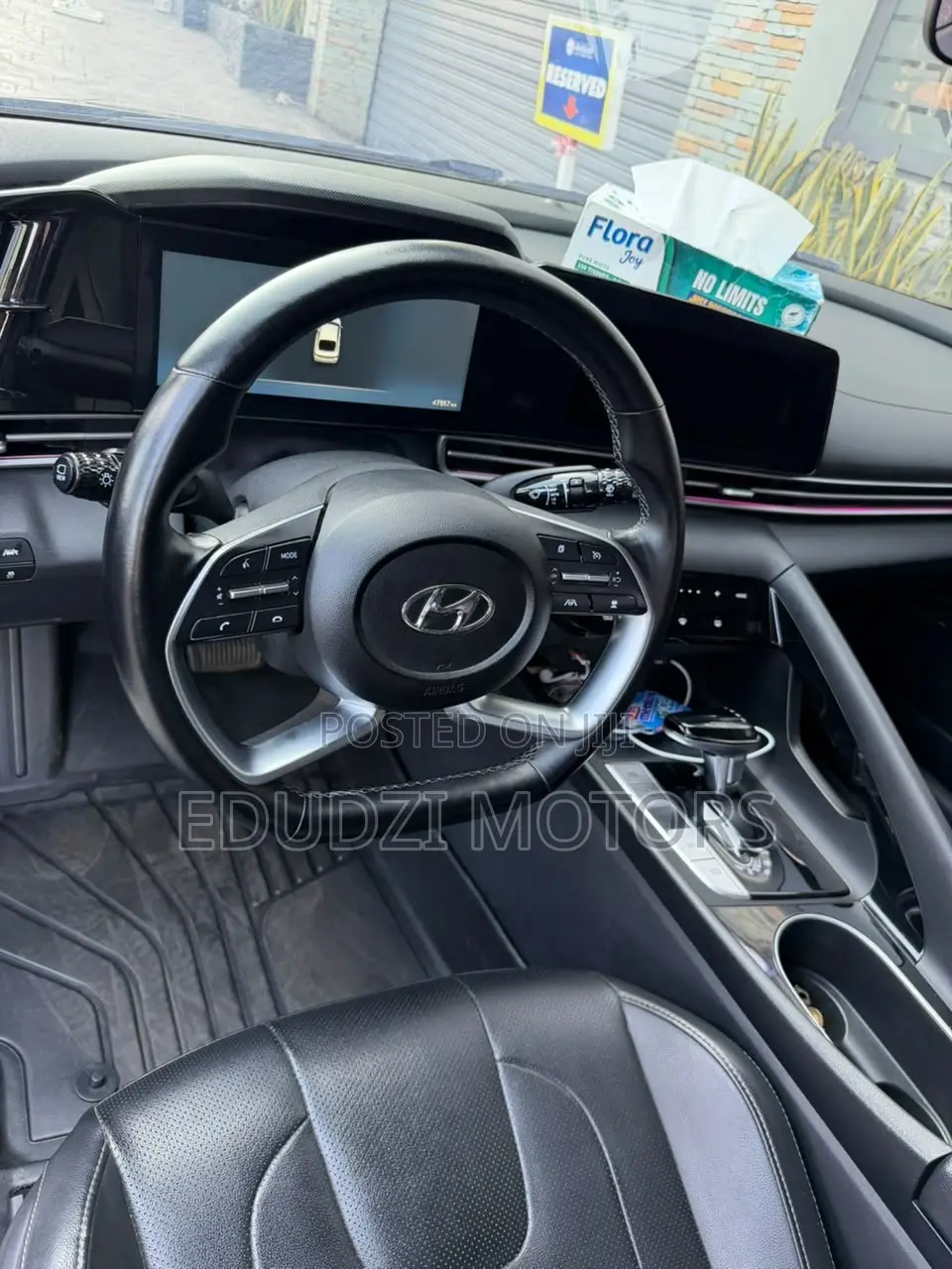Hyundai Elantra Limited 2021 Black