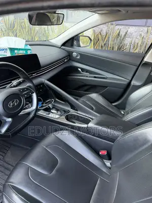 Hyundai Elantra Limited 2021 Black
