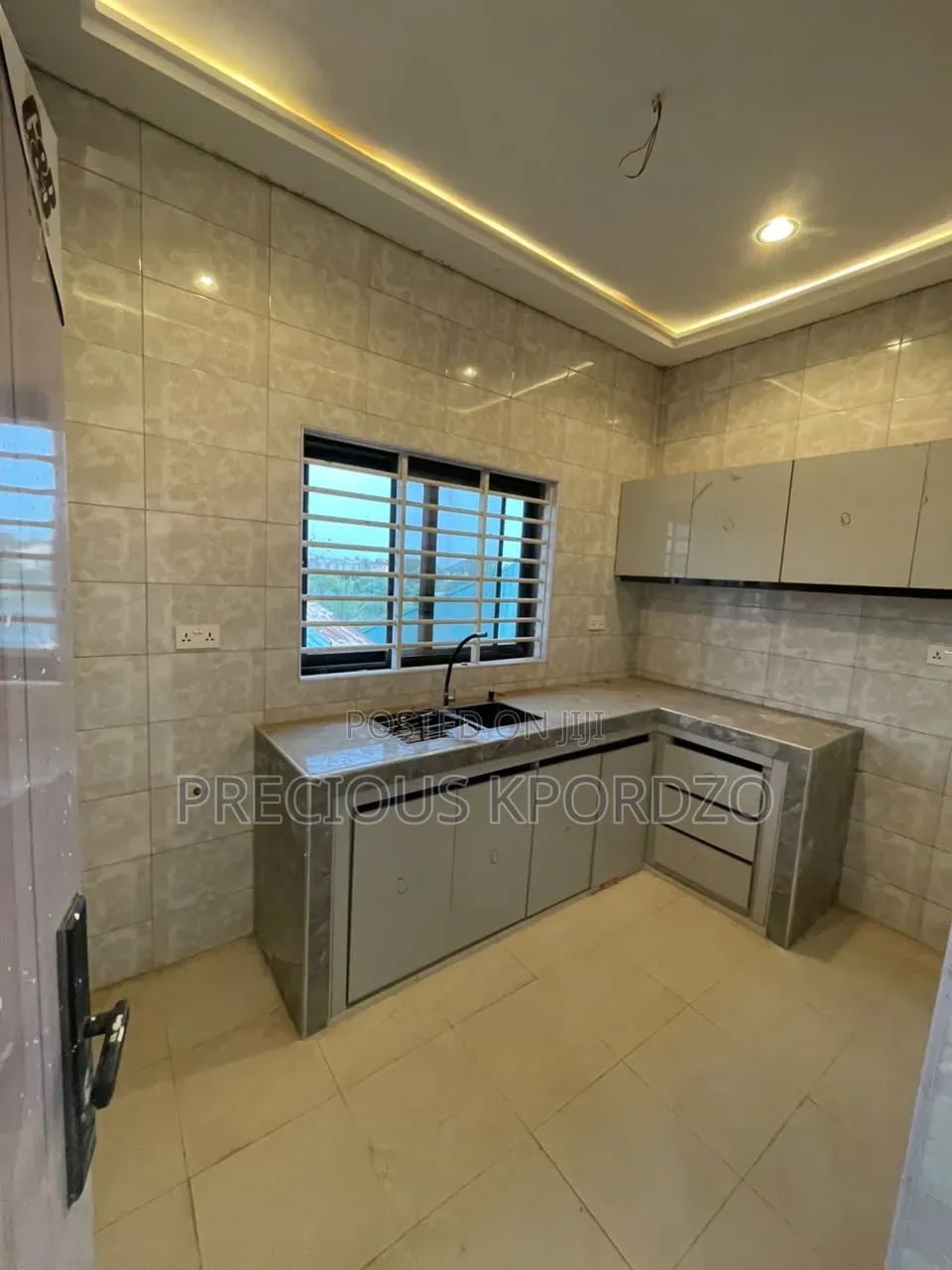 1bdrm Room & Parlour in New Legon Adenta for rent