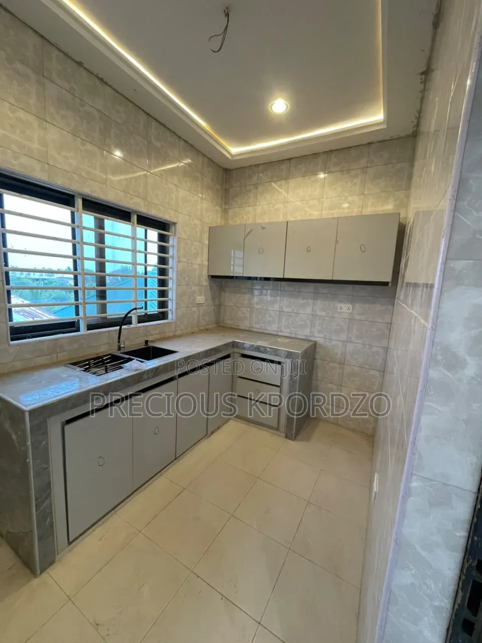 1bdrm Room & Parlour in New Legon Adenta for rent