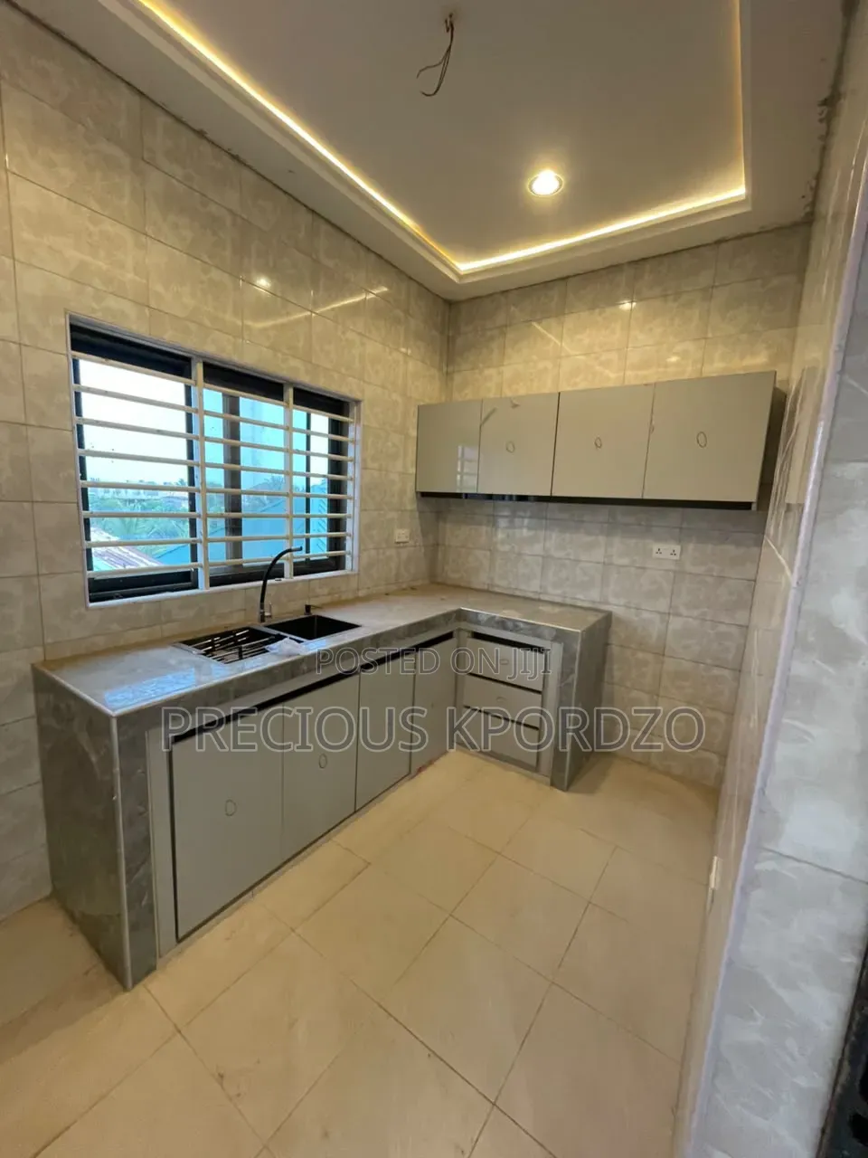1bdrm Room & Parlour in New Legon Adenta for rent