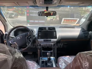 Toyota Land Cruiser Prado 2.7 2019 Silver