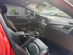 Hyundai Sonata Limited 2.0T Seban (2.0L 4cyl 6A) 2017 Red