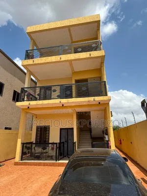 2bdrm Apartment in Lakeside Estate for rent