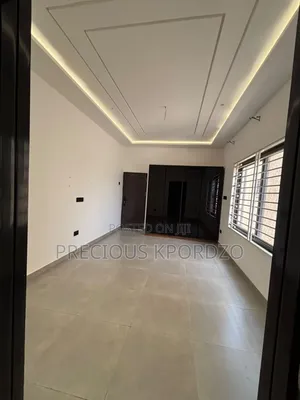 2bdrm Apartment in Lakeside Estate for rent
