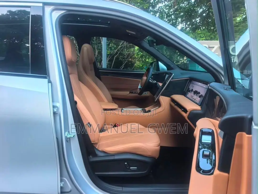 Geely Galaxy L7 2025 Silver