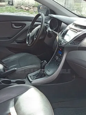 Hyundai Elantra Limited 4dr Sedan (1.8L 4cyl 6A) 2015 Silver