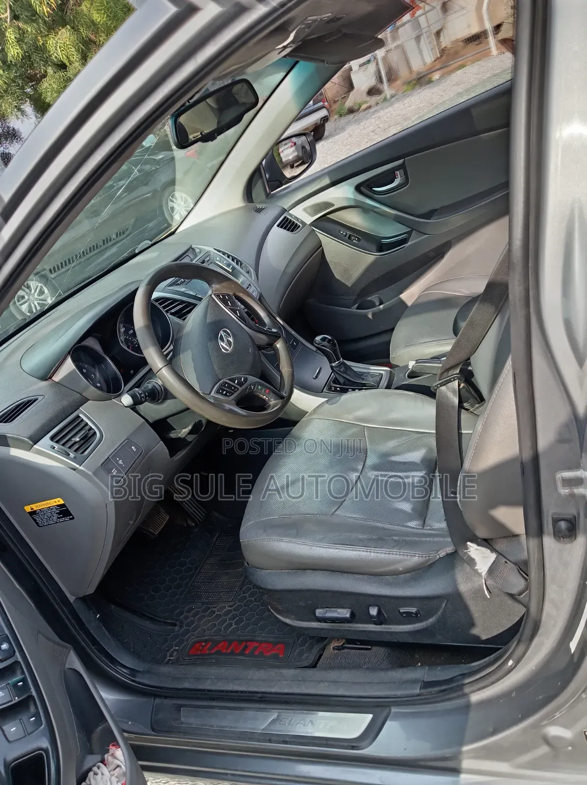 Hyundai Elantra Limited 4dr Sedan (1.8L 4cyl 6A) 2015 Silver