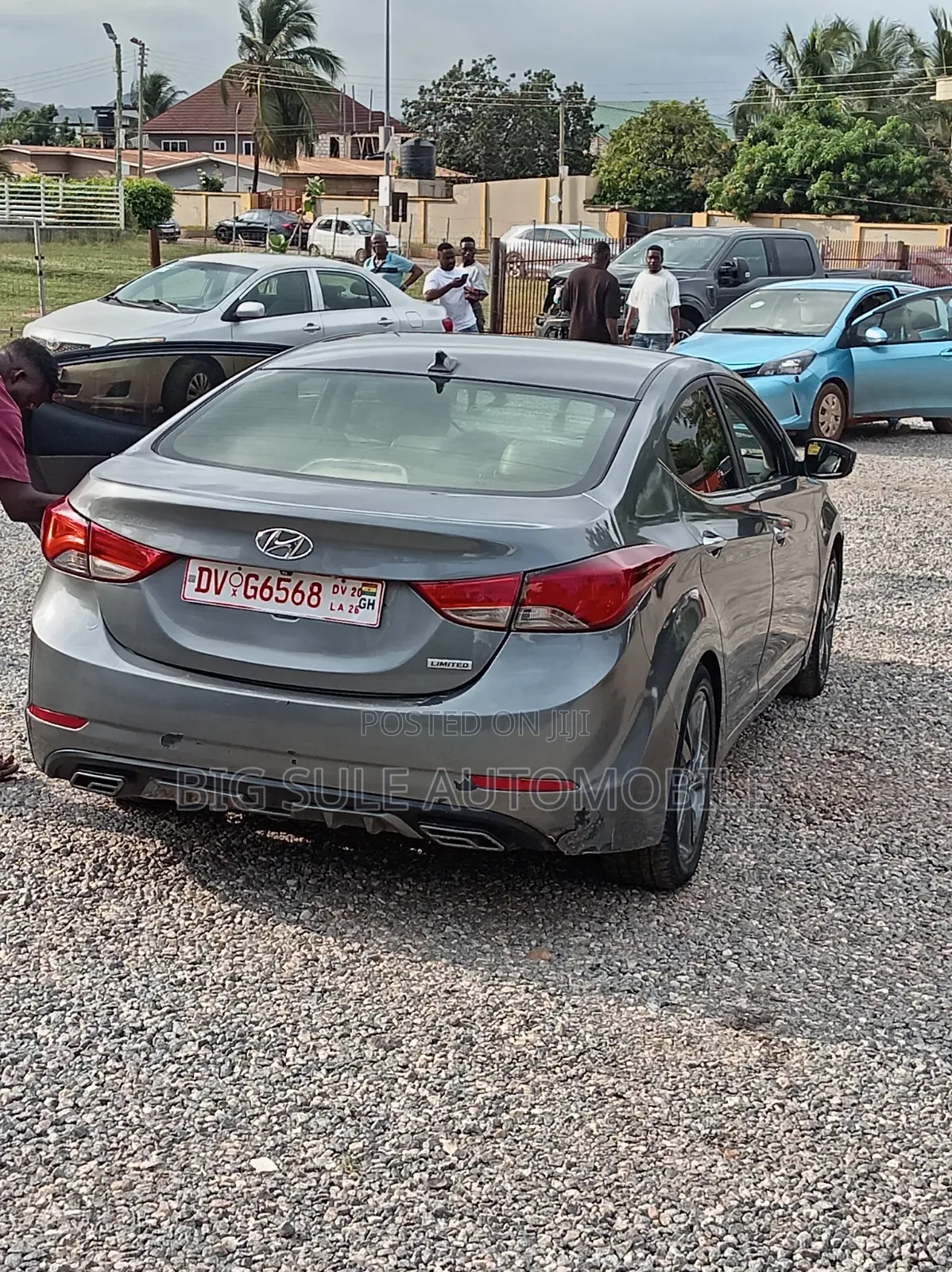 Hyundai Elantra Limited 4dr Sedan (1.8L 4cyl 6A) 2015 Silver