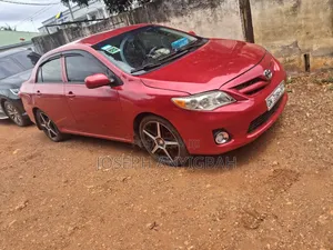 Toyota Corolla L 4dr Sedan (1.8L 4cyl 5M) 2013 Burgundy