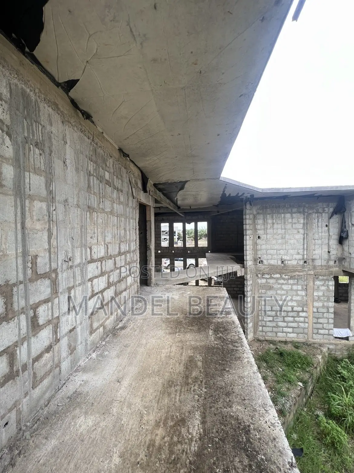 5bdrm Mansion in Tseaddo for sale
