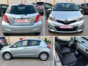 Toyota Vitz 2013 Silver