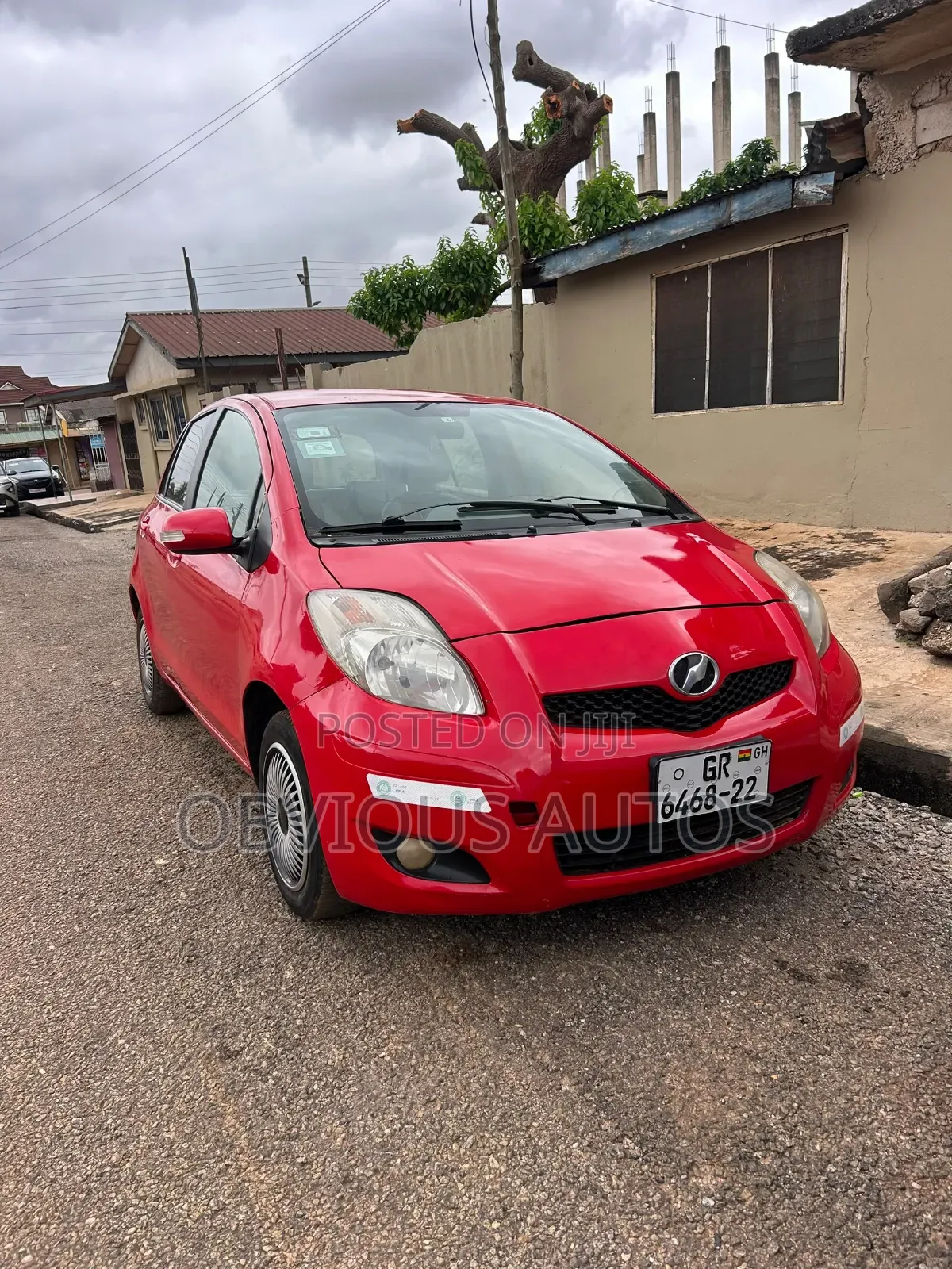Toyota Vitz 2010 Red