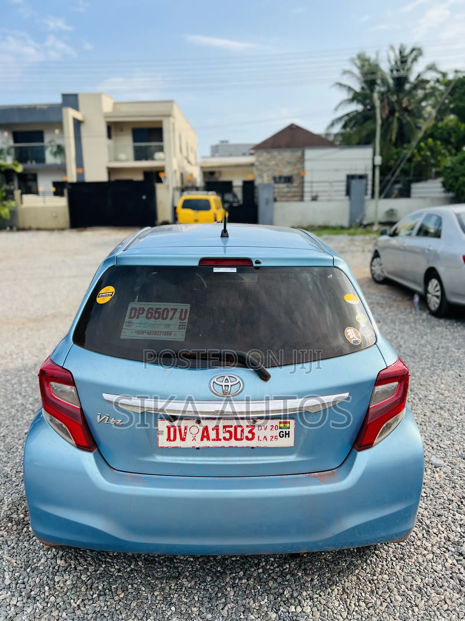 Toyota Vitz 1.3 AWD 5dr 2016 Blue