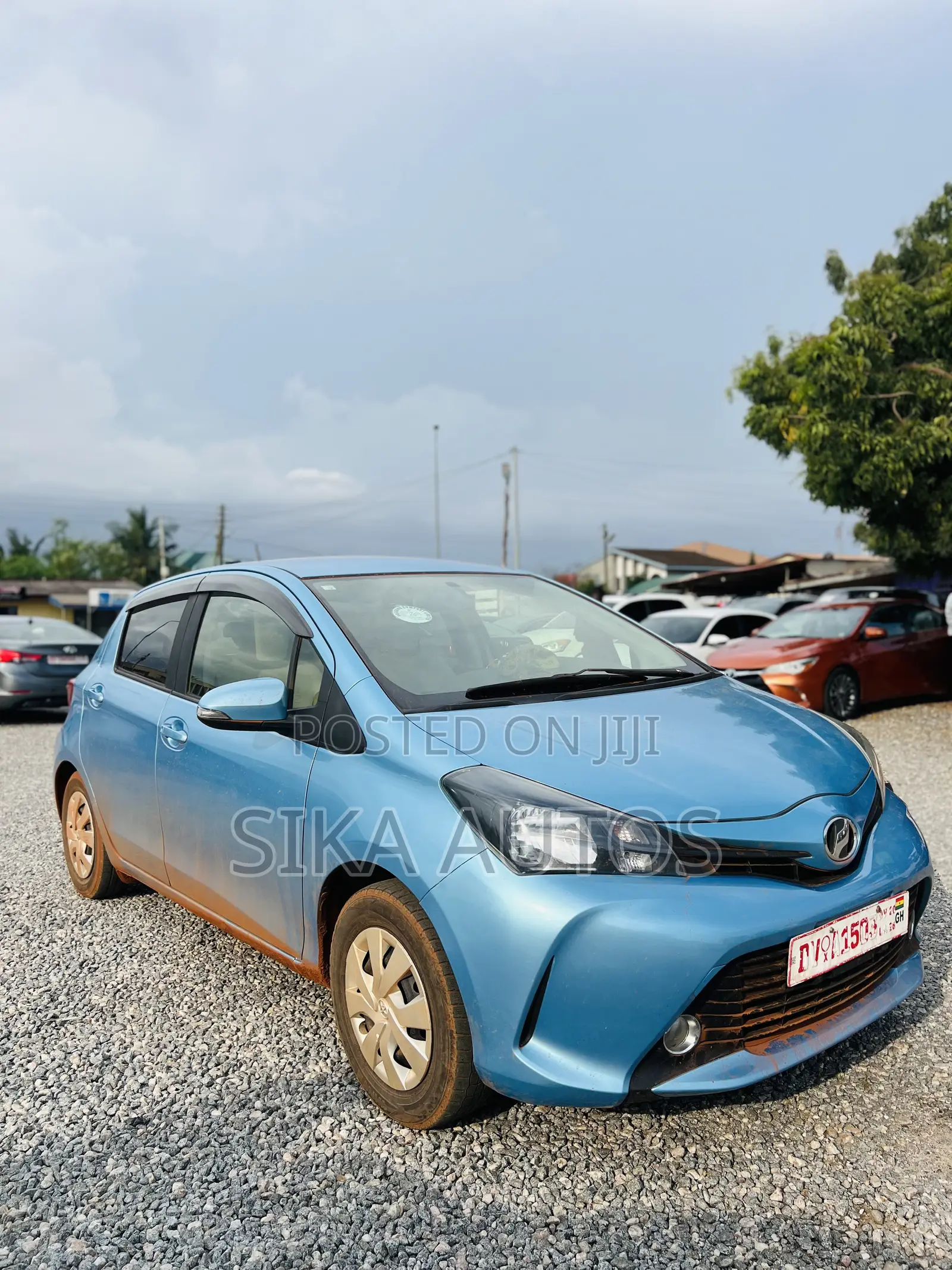 Toyota Vitz 1.3 AWD 5dr 2016 Blue