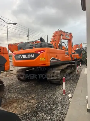 Develon DX340 -LC Tracked Hydraulic Excavator