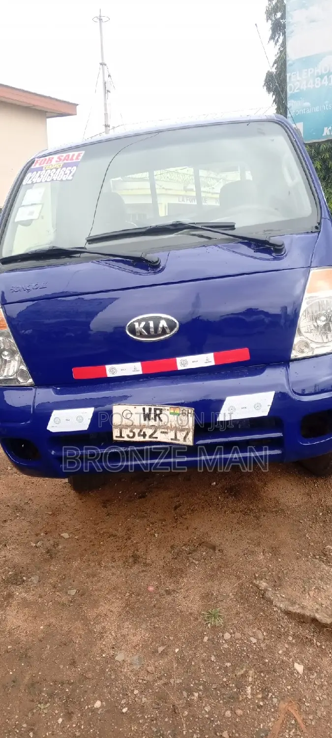 Kia Bongo 2017 Blue