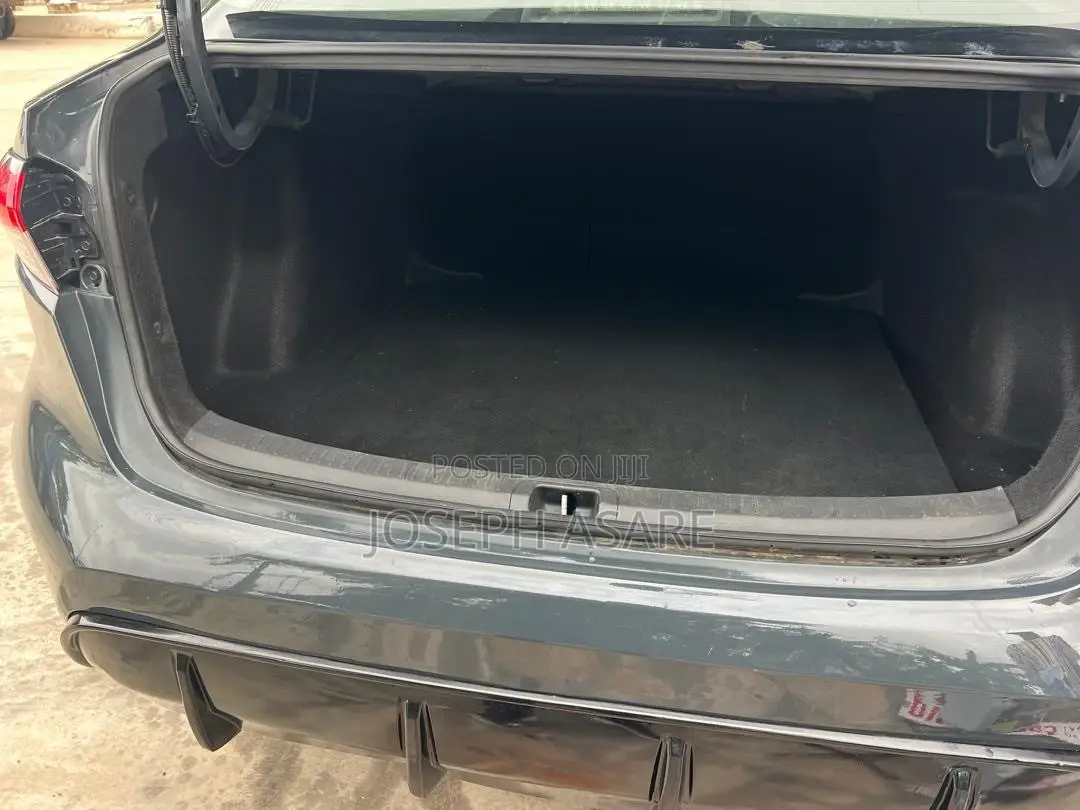 Toyota Corolla SE 2024 Black
