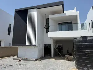 5bdrm House in East Legon for sale