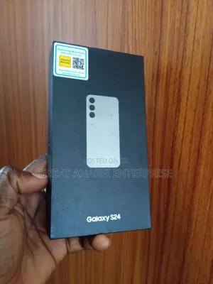 New Samsung Galaxy S24 128 GB Black