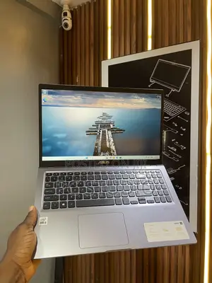 Laptop Asus Vivobook 15 8GB Intel Core i5 SSD 256GB
