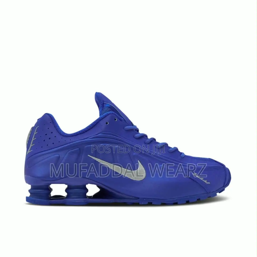 Nike Shox R4